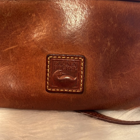 DOONEY BOURKE Used - Picture 4 of 4